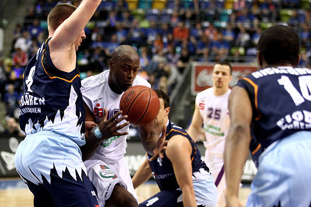 对重建队而 对重建队而